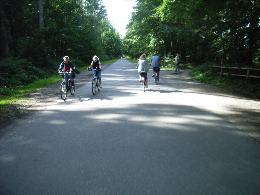 Radwander an der Ostsee